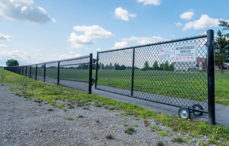 Coloured Chain Link Fence Gate - In-Line Fence