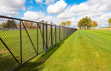 Coloured Chain Link Fence - In-Line Fence - 01